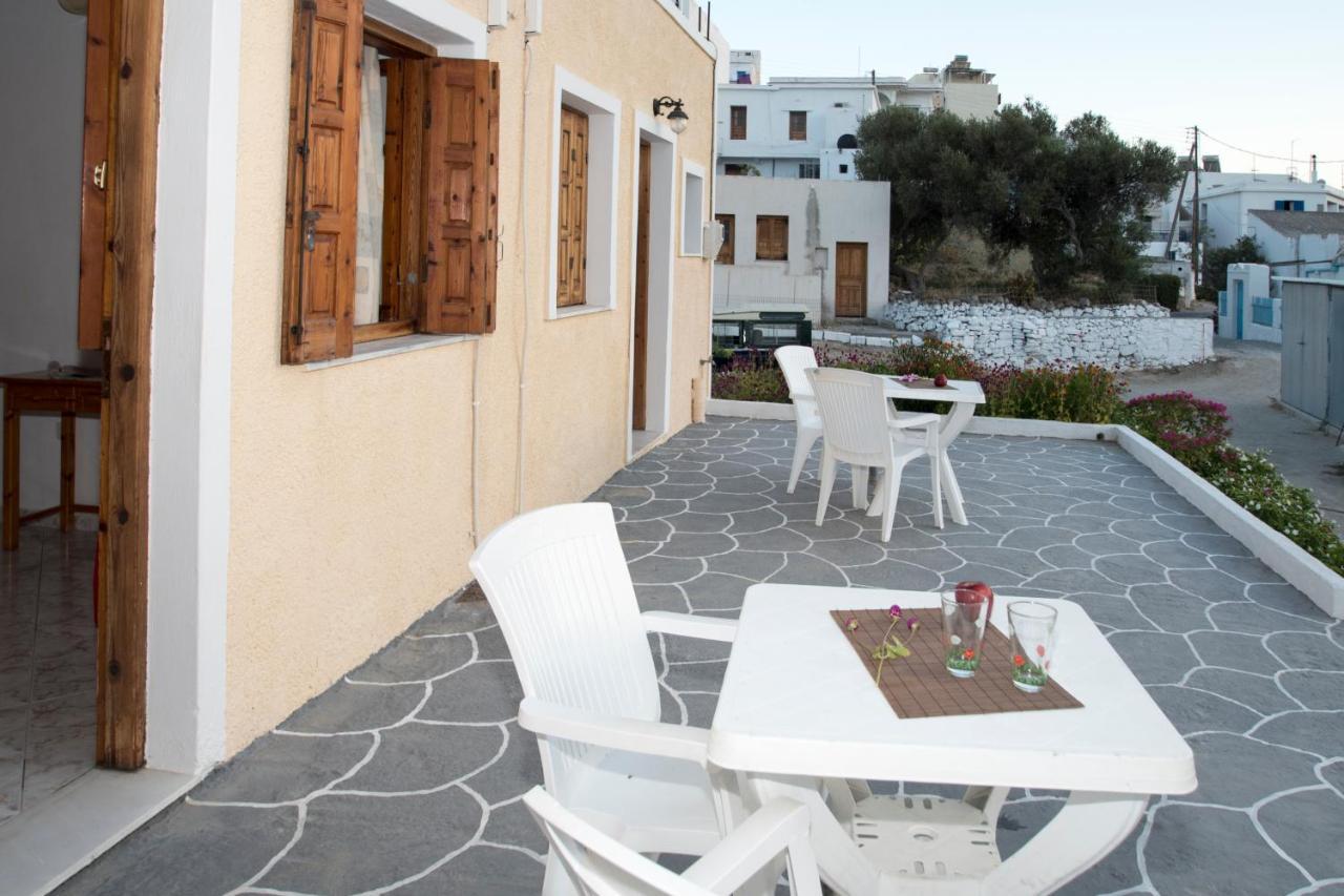 Damianos Rooms Adamantas  Exterior photo